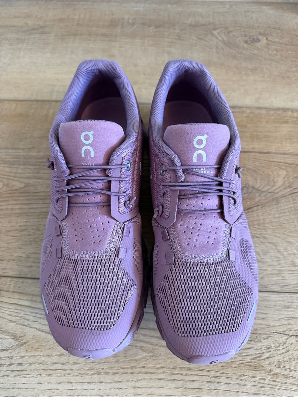 On monochrome cloud shoes